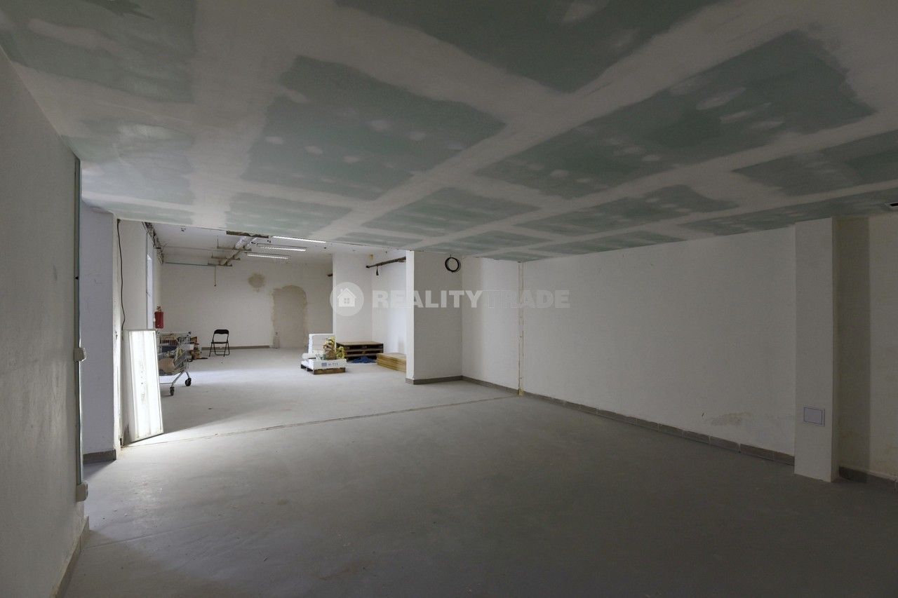 Obchodní prostory, Povážská, Strakonice, 252 m²