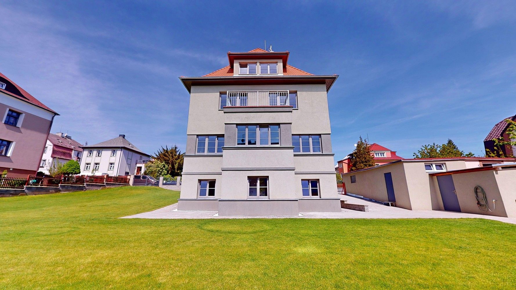 Rodinné domy, Štúrova, Karlovy Vary - Bohatice, 270 m² - 1