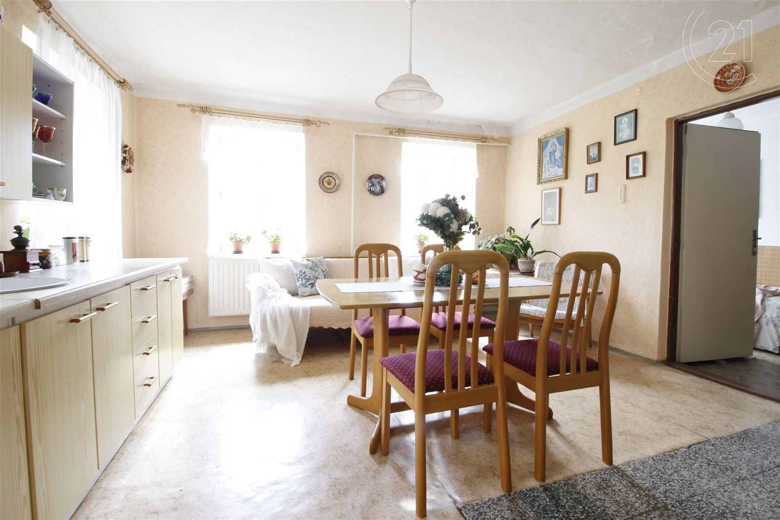 Prodej rodinný dům - Stašov, 190 m²