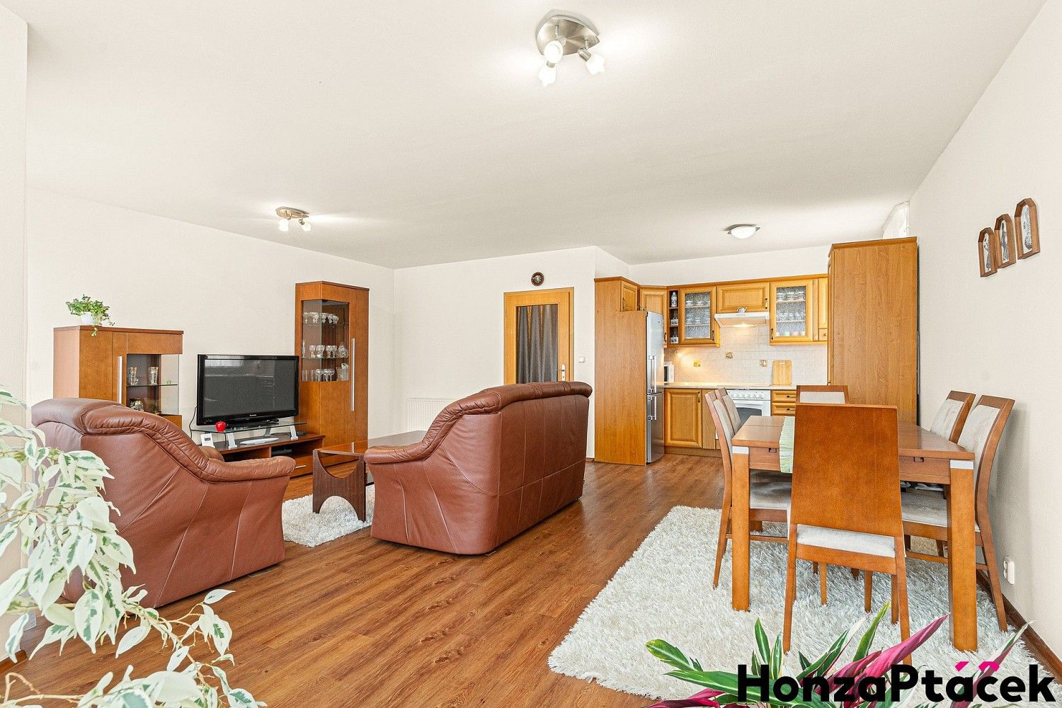 Rodinný dům · 187 m² · Broumarská, Praha 9 - Kyje - 3