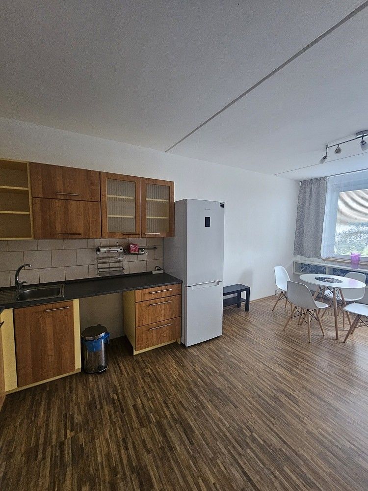 Byt 2+kk · 41 m² · Daškova, Praha 4 - Modřany - 3