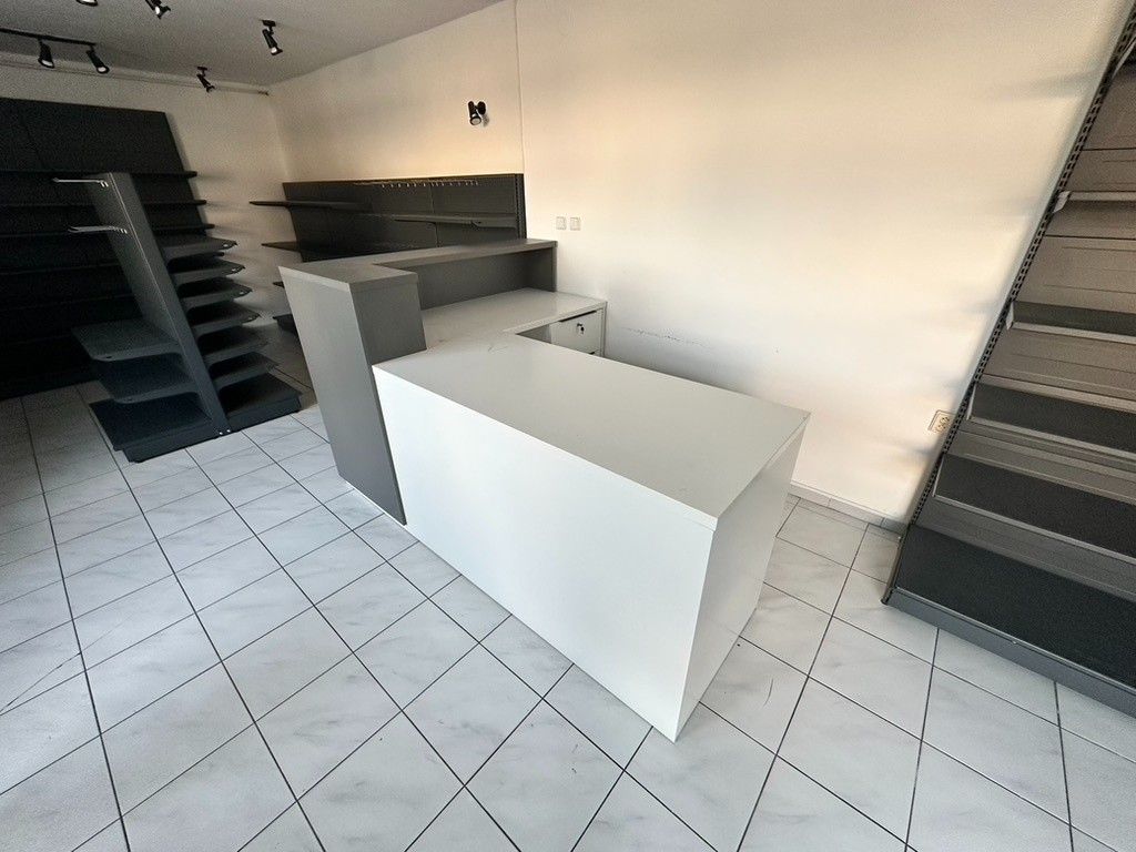 Pronájem obchodní prostory - Dolní Němčí, 687 62