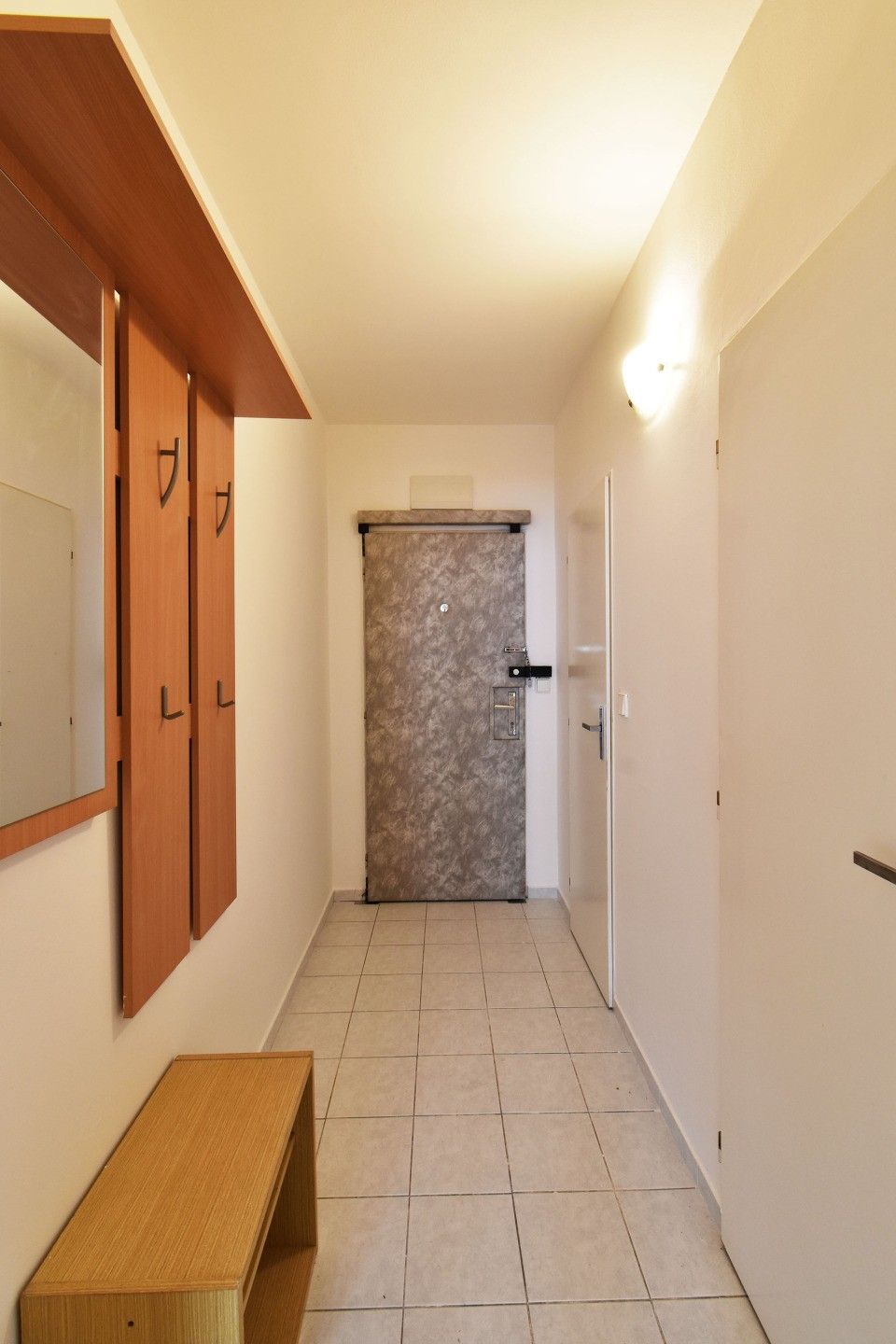 Byt 1+kk · 40 m² · Hnězdenská, Praha - 4