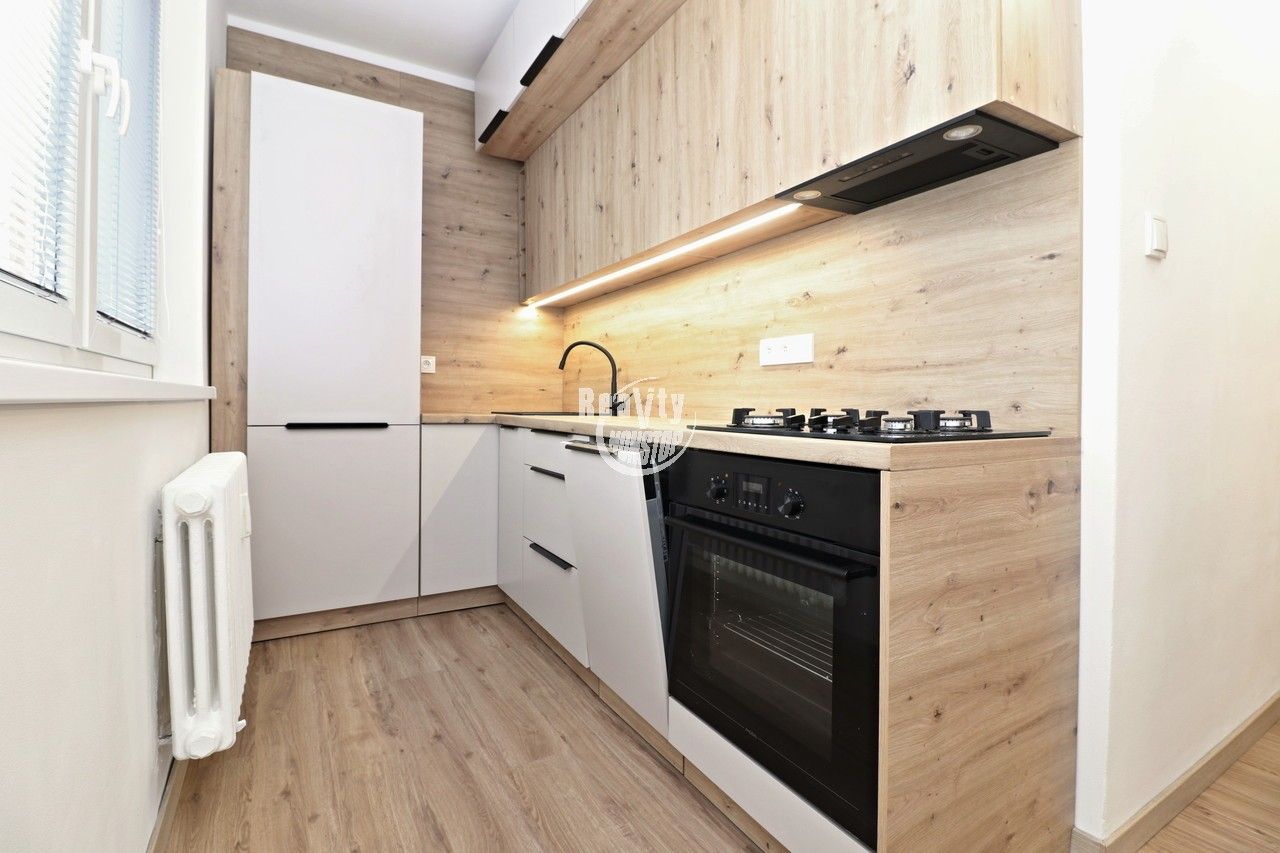 Pronájem byt 2+1 - Brtnická, Jihlava, 47 m²