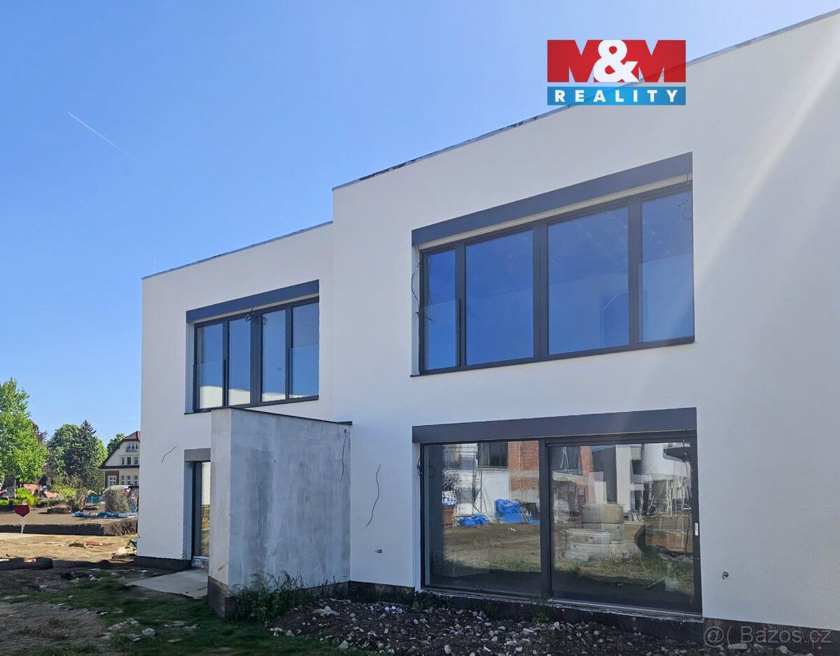 Rodinné domy, Choteč, 533 04