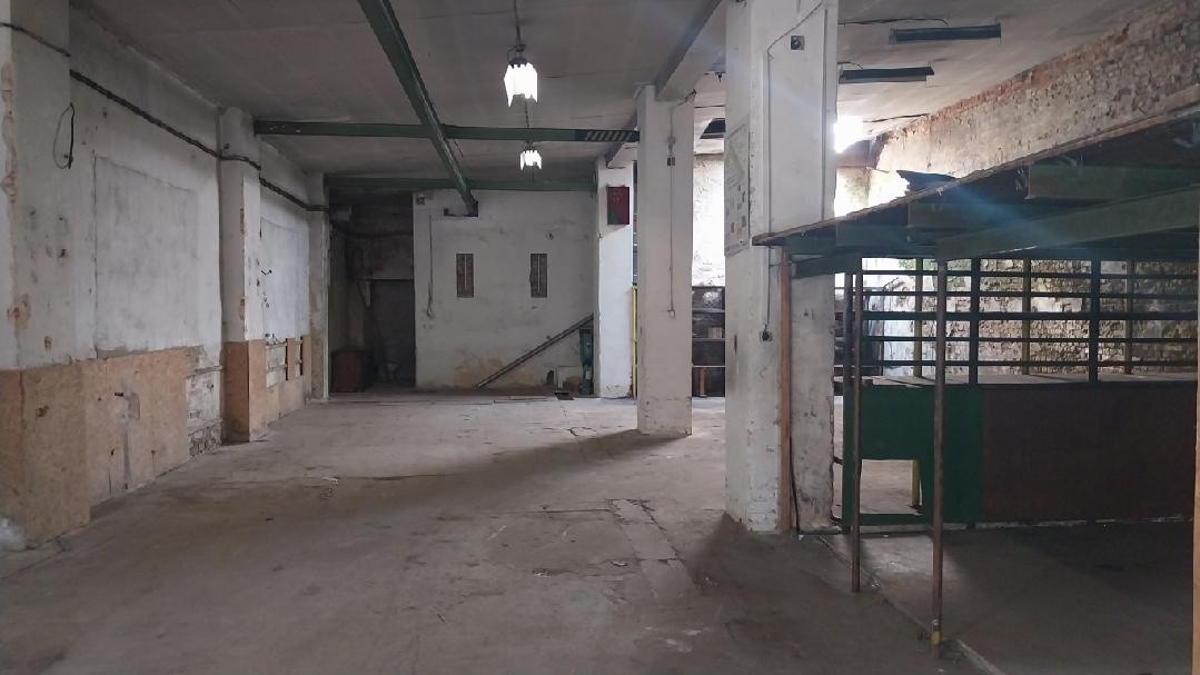Sklad, 300 m²