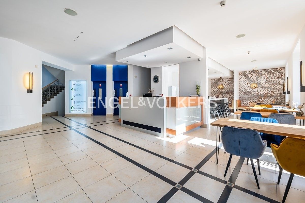 Pronájem kancelář - Žerotínova, Praha, 57 m²