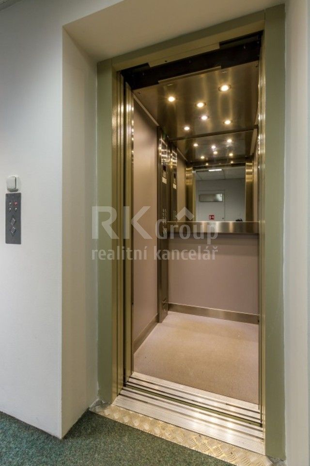 Kancelář · 40 m² · Ječná, Praha - 4
