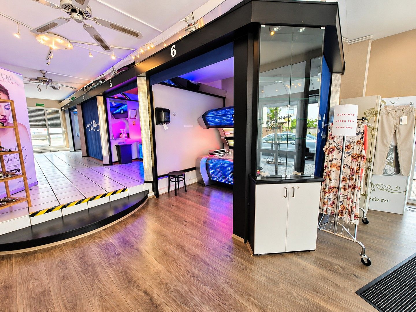 Pronájem obchodní prostory - , Hessen, 90 m² - 5