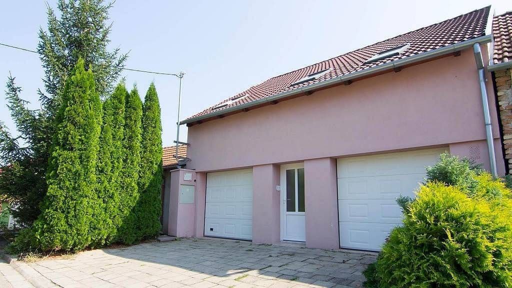 Chaty, Velké Pavlovice, Jihomoravský kraj - 1