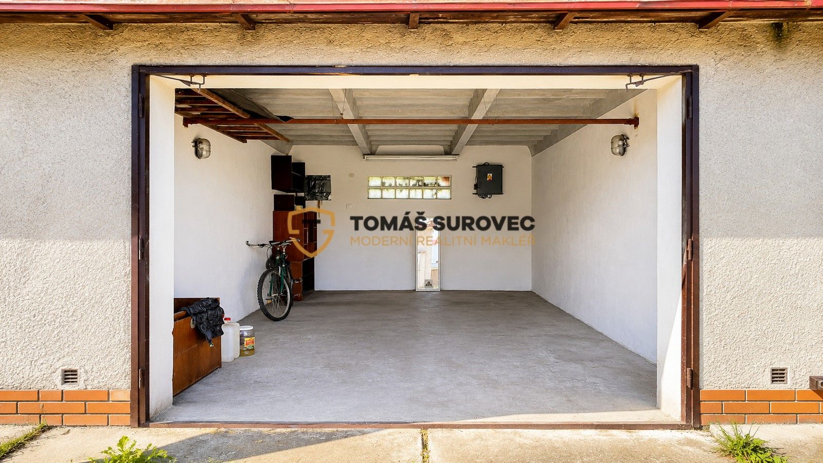 Garáže, Valašské Meziříčí, 20 m² - 2