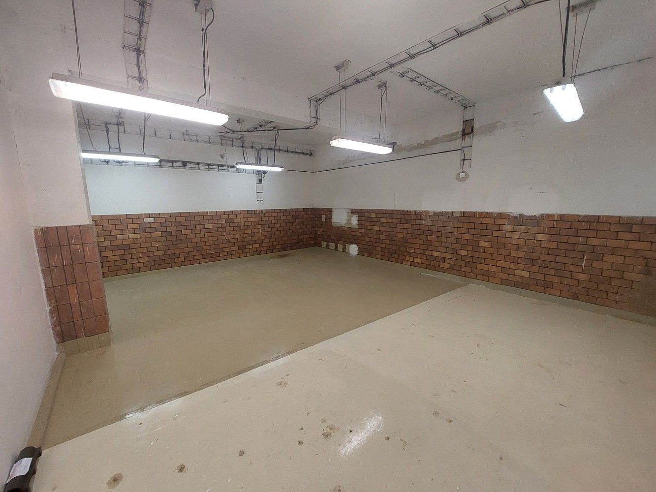 Sklad, 123 m²