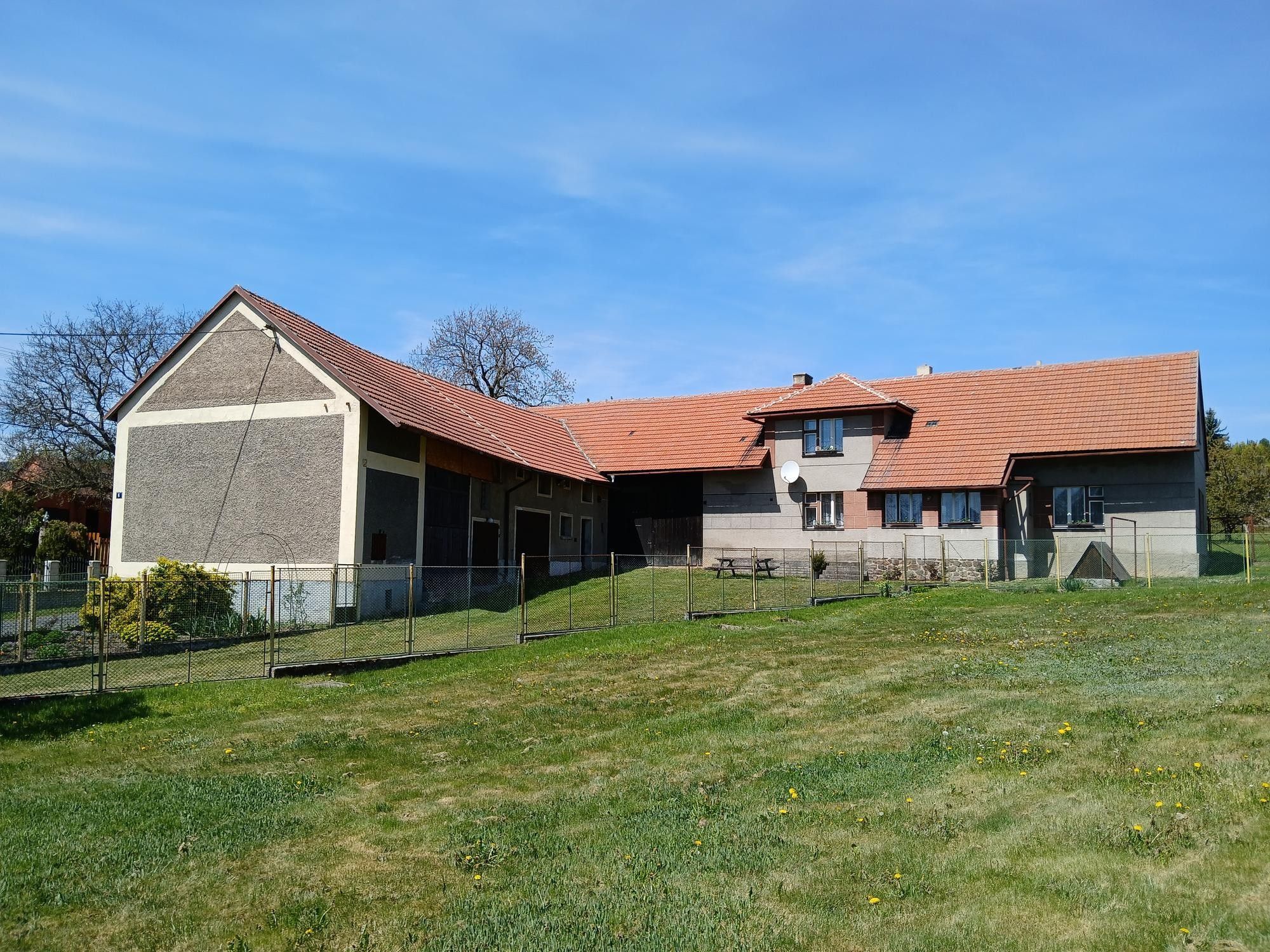 Rodinné domy, Sádek, 168 m² - 1