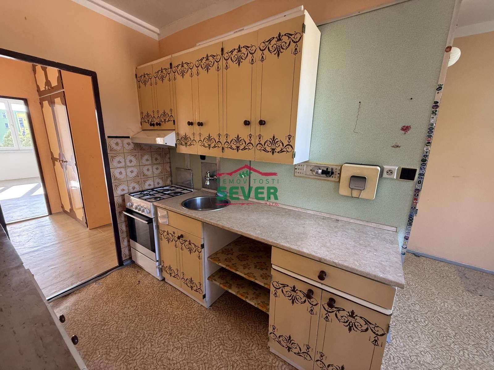 3+1, Jiráskovo náměstí, Postoloprty, 81 m² - 2