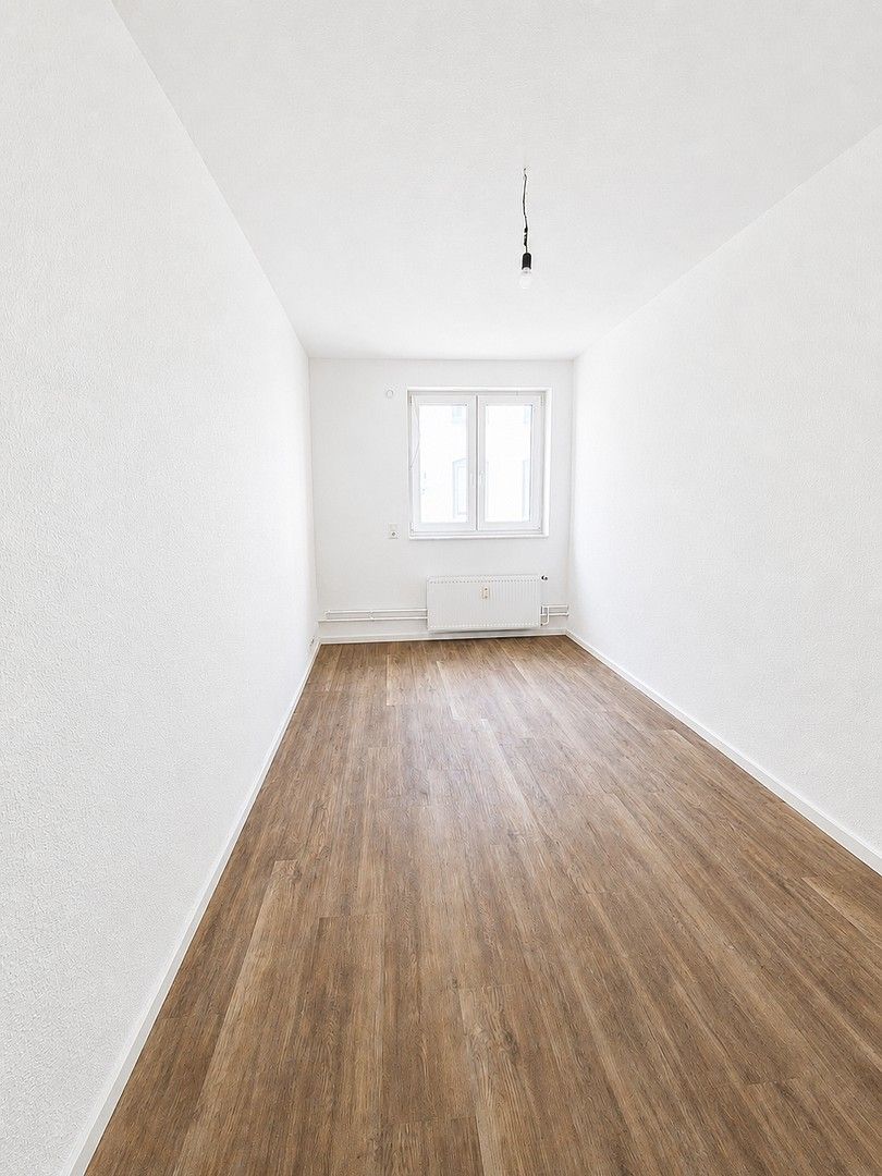Byt 4+1 · 86 m² · Zimmermannstraße 10 Wiesbaden Wiesbaden Hessen 65185 - 4
