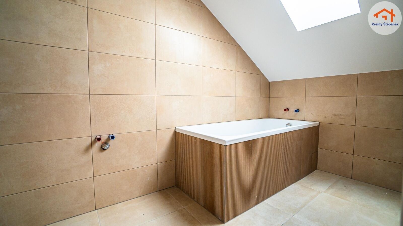 Prodej byt 3+kk - Jílovice, 77 m² - 2