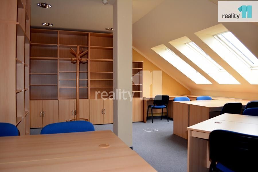 Kanceláře, Chebská, Karlovy Vary, 33 m² - 1