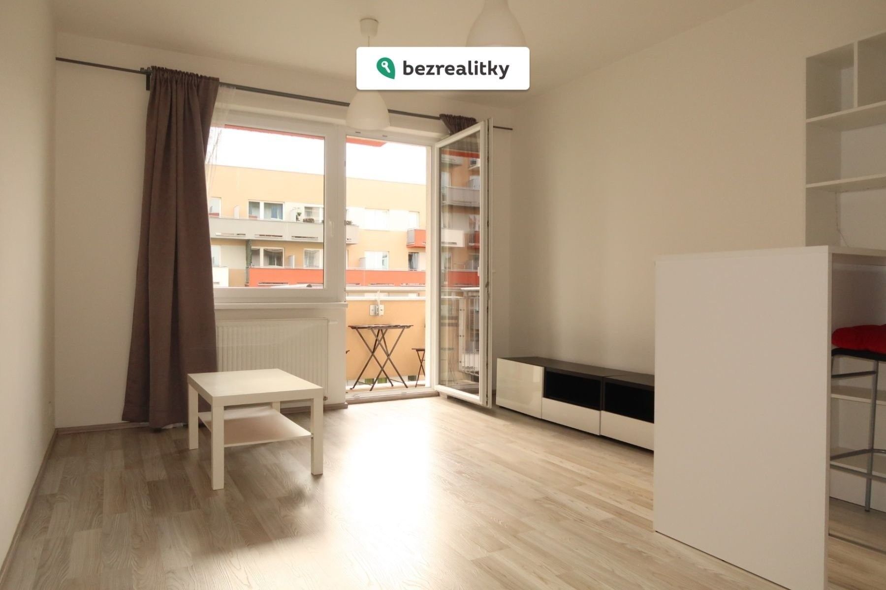 Prodej byt 1+kk - Modenská, Praha, 32 m²