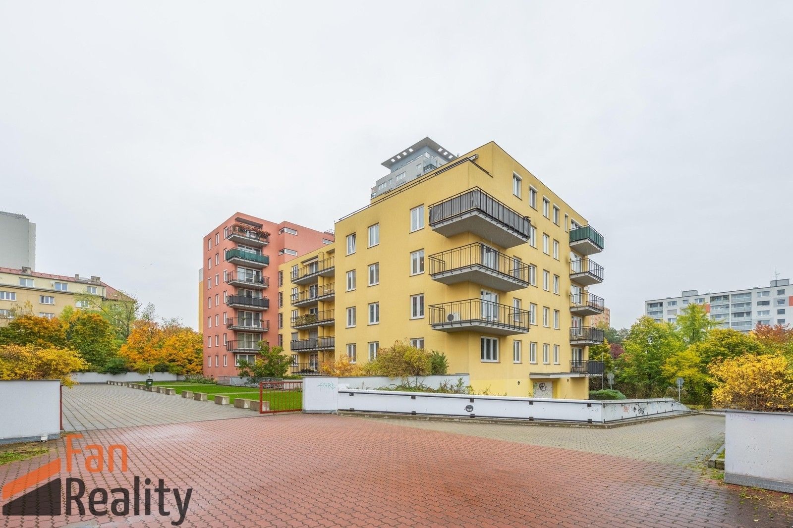 Prodej byt 2+1 - Plovdivská, Praha, 79 m²