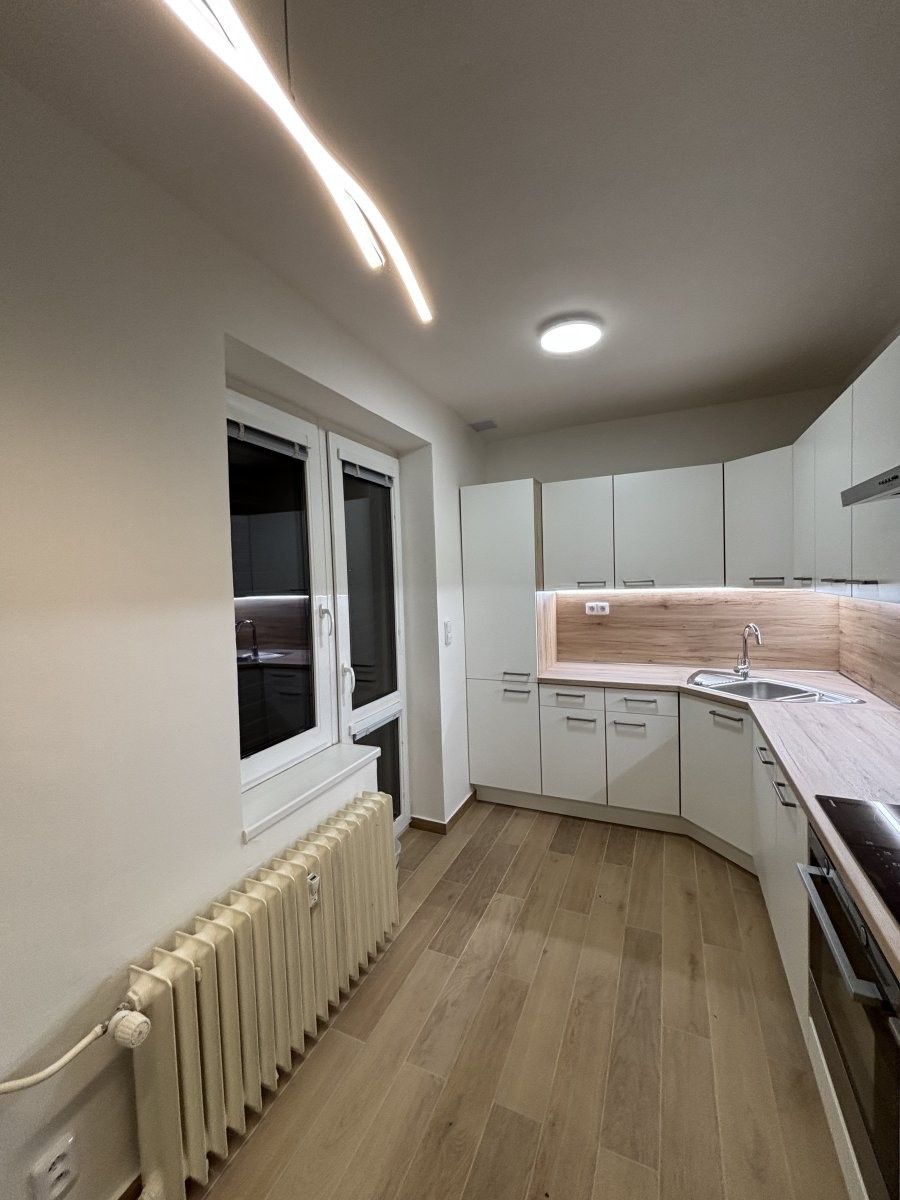 Pronájem byt 2+kk - Horova, Hradec Králové, 49 m²