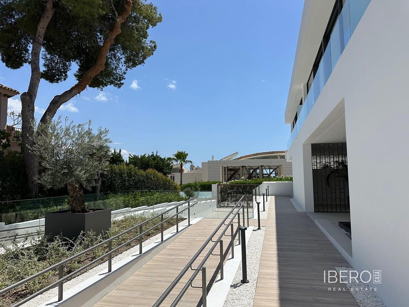 Rodinný dům · 445 m² · Nueva Andalucía, ES - 4