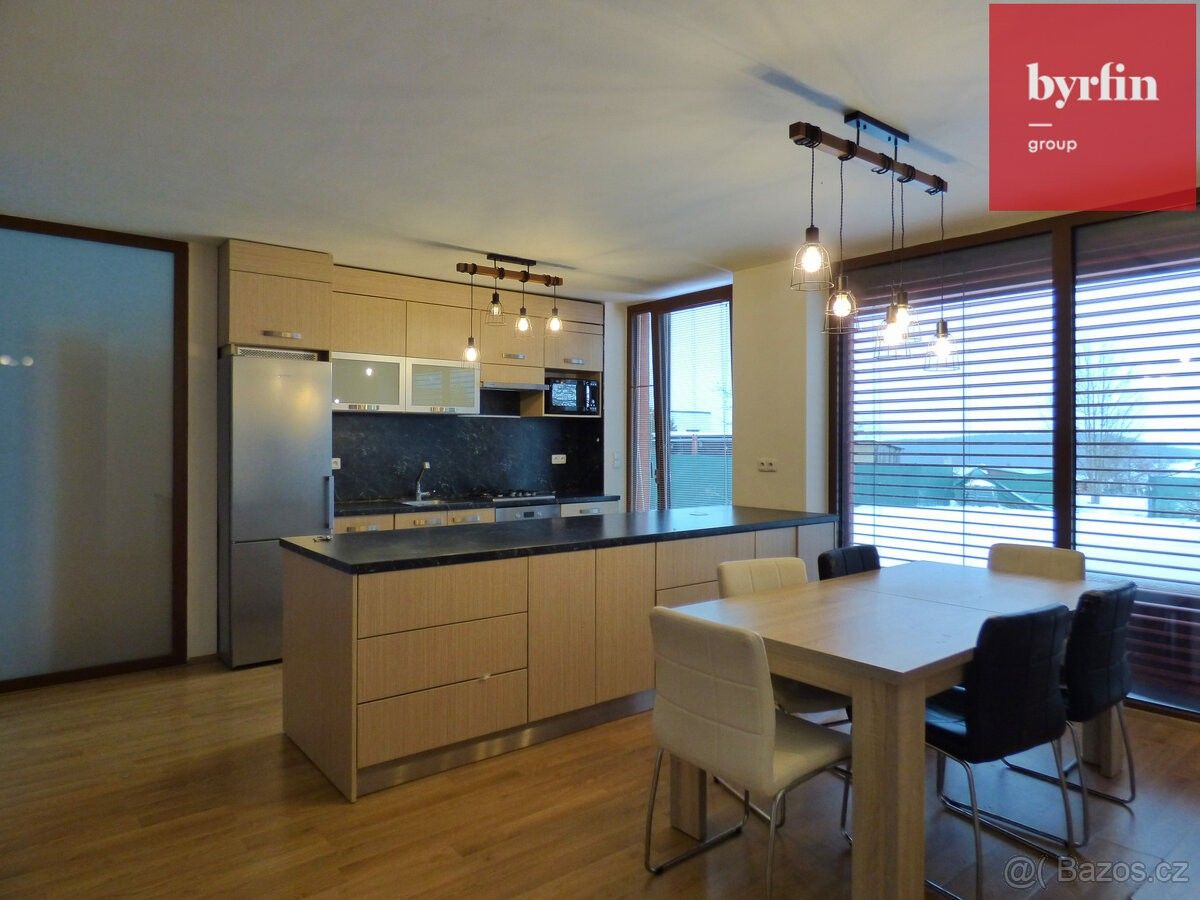 Rodinné domy, Hrabyně, 747 63