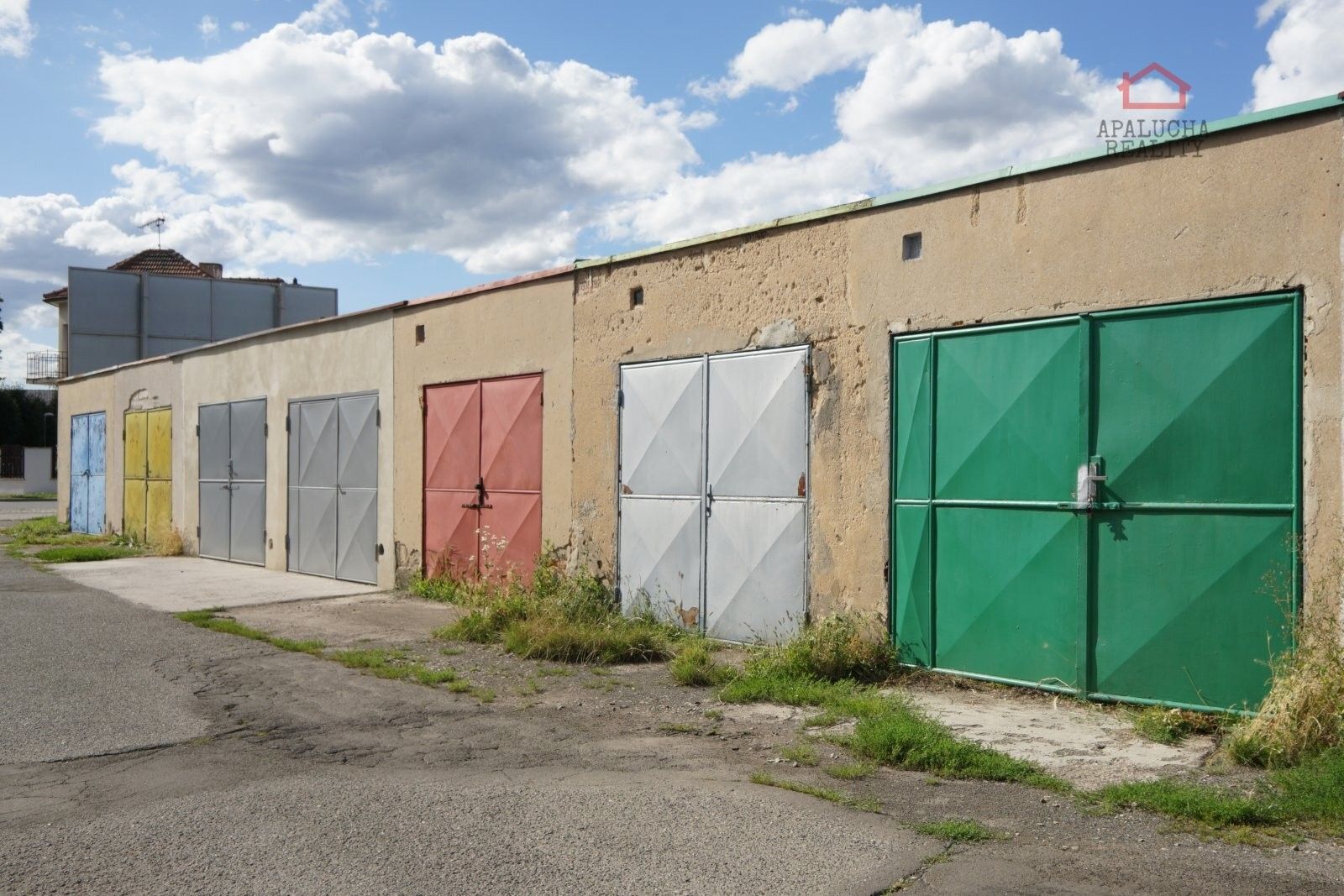 Pronájem garáž - Pečky, 19 m²