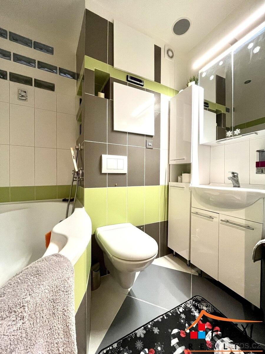 Pronájem byt - Ostrava, 708 00