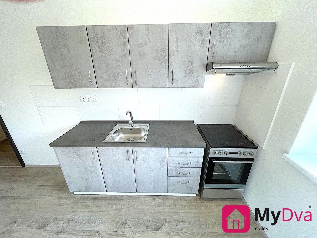 Pronájem byt 1+kk - Vídeňská třída, Znojmo, 33 m²