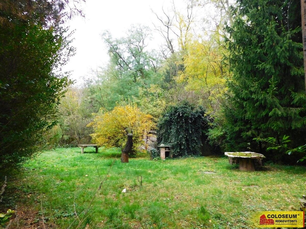 Zahrady, Znojmo, 669 02