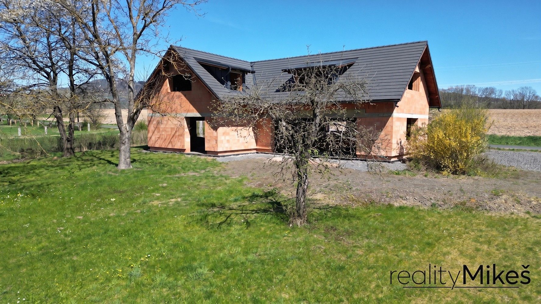 Prodej rodinný dům - Rovensko pod Troskami - Blatec, okres Semily, 252 m² - 5