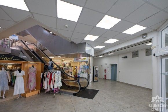 Pronájem obchodní prostory - Uherské Hradiště, 686 01