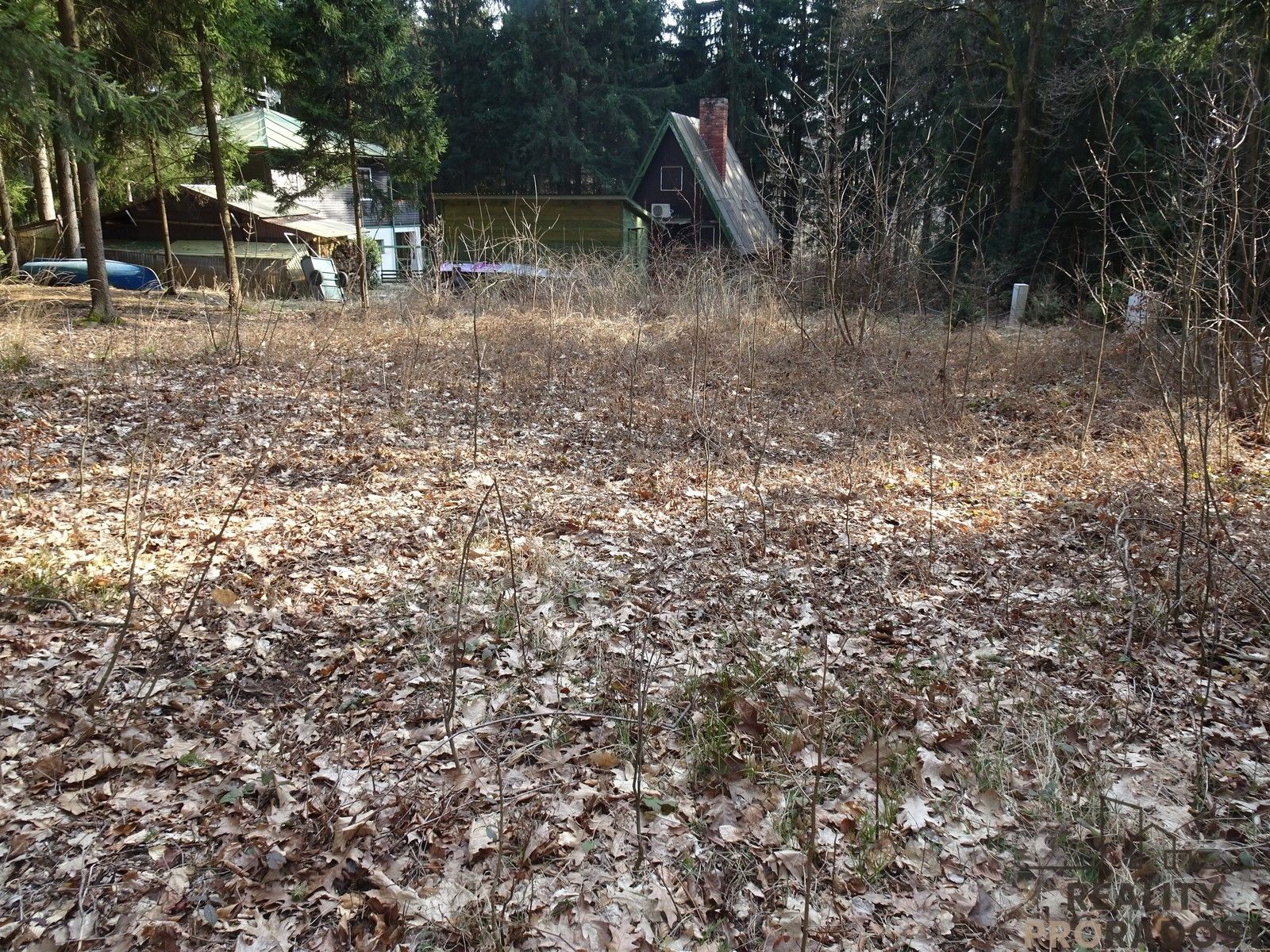 Les, 637 m²