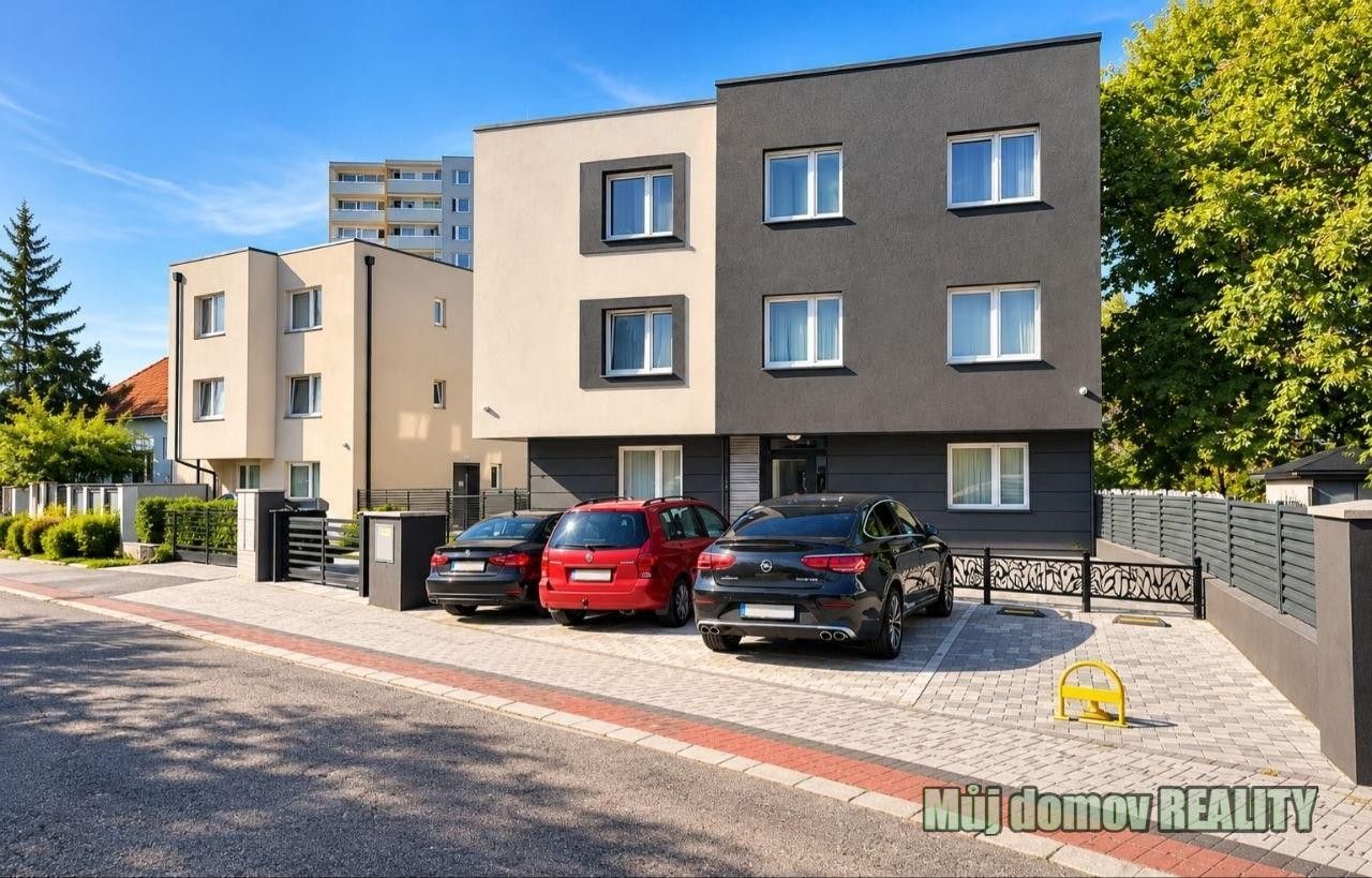 1+kk, Kukelská, Praha, 29 m² - 1