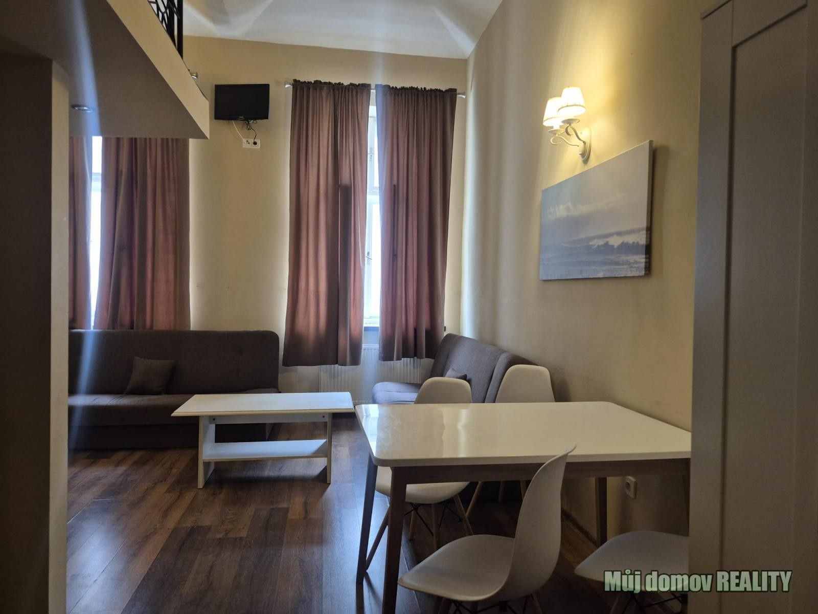 Byt 1+kk · 37 m² · Křižíkova, Praha - 3