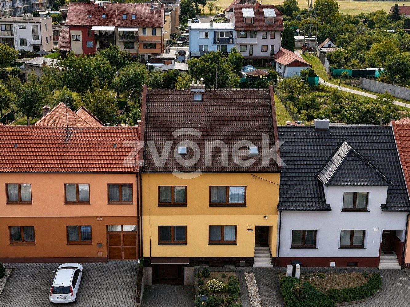 Rodinné domy, Nová, Ostrožská Nová Ves, okres Uherské Hradiště, 387 m² - 2