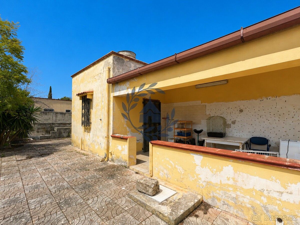 Rodinný dům · 987 66, Zahraničí - 4