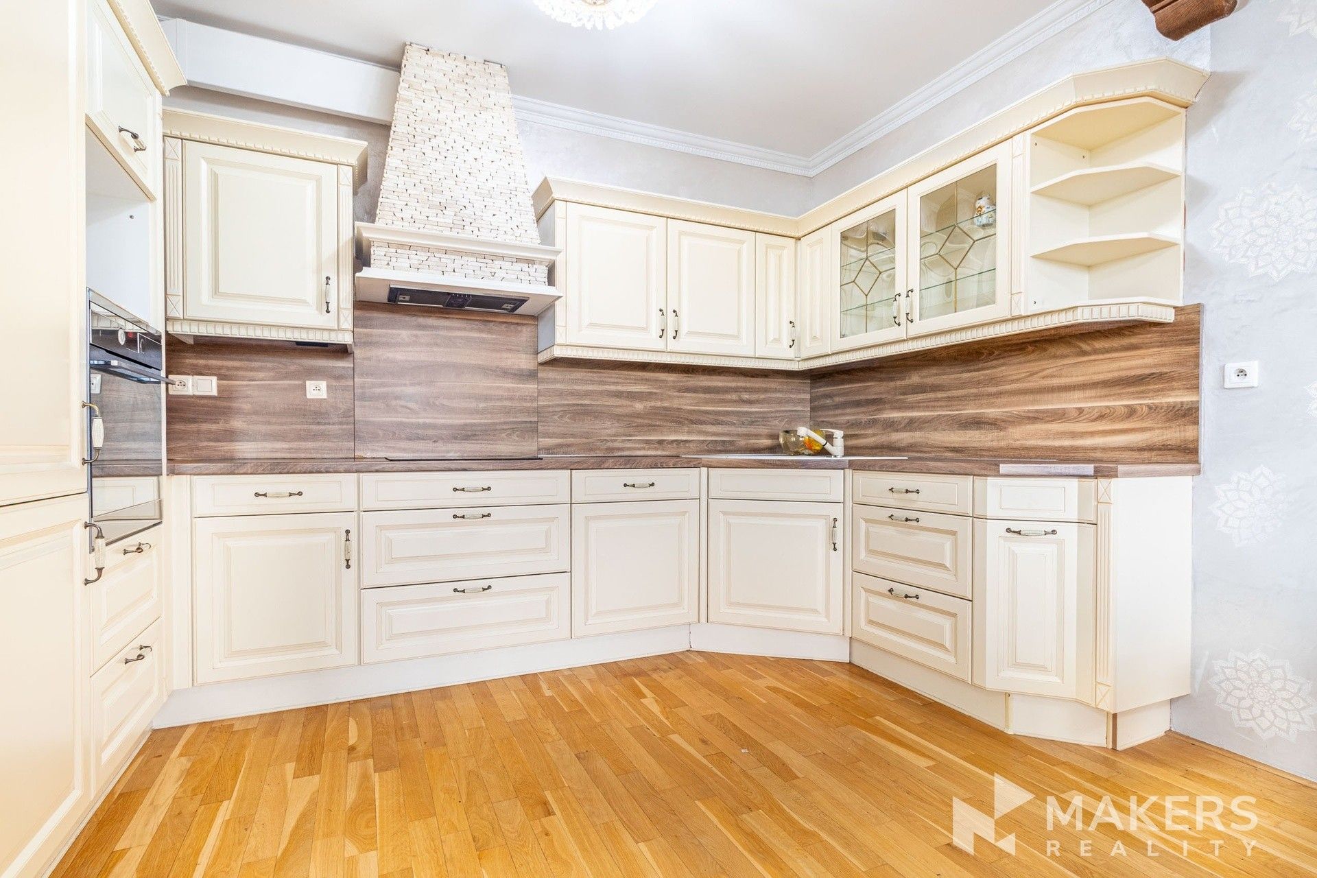 Byt 3+kk · 100 m² · U Dívčích hradů, Praha - 3