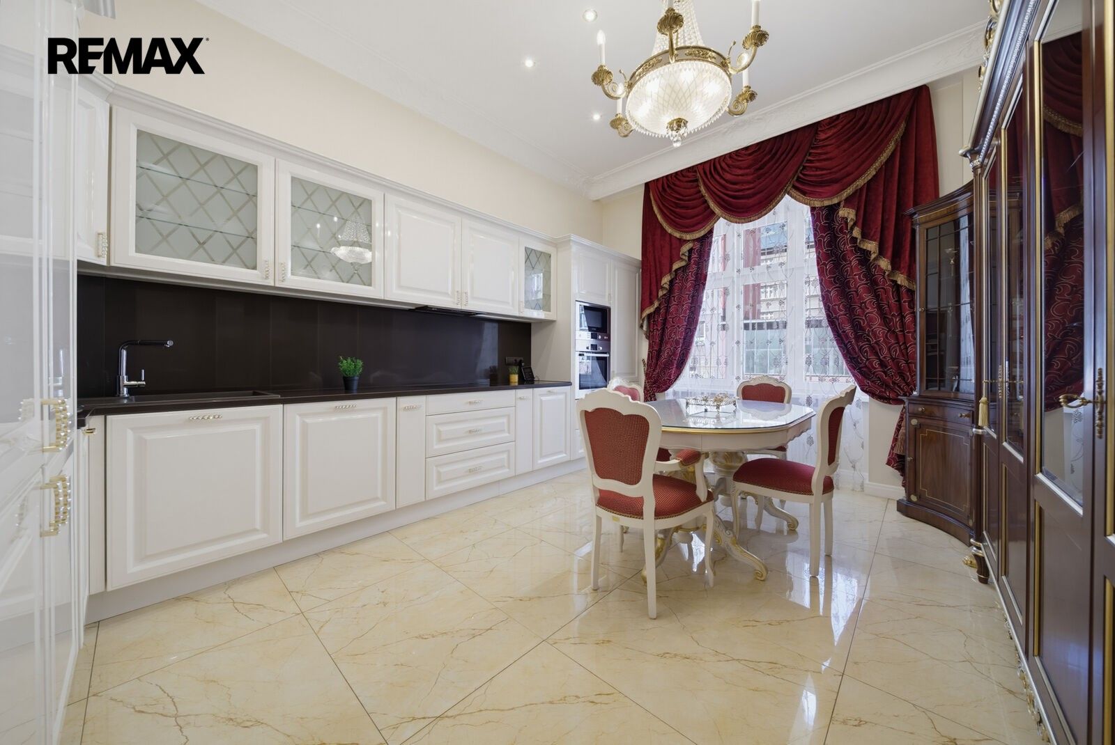3+1, nábřeží Jana Palacha 938, Karlovy Vary, 94 m² - 1