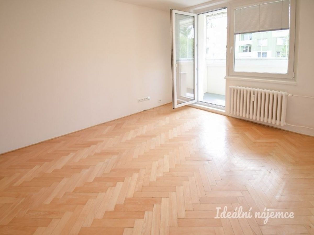 Byt 1+1 · 32 m² · Vondrákova, Brno - 4