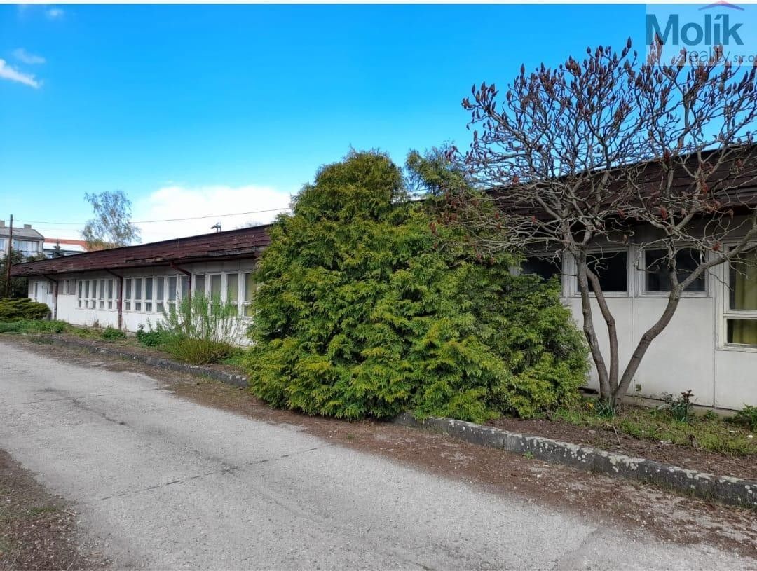 Obchodní prostory · 2 560 m² · U Okálů, Libčeves - 4