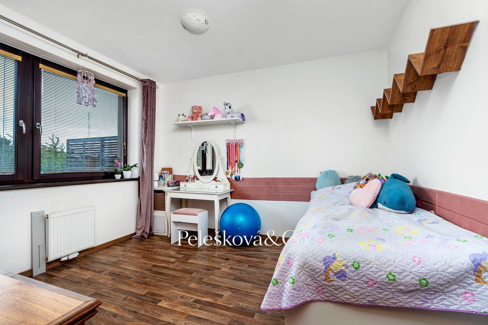 Byt 2+kk · 45 m² · Májová, Praha - 4