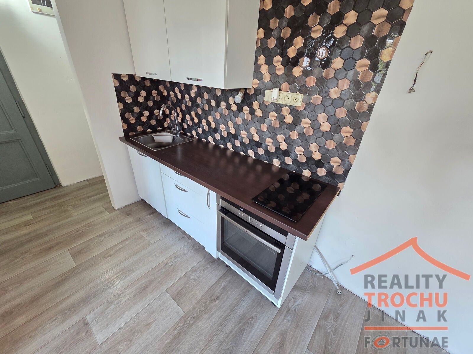 1+1, Žirecká, Dvůr Králové nad Labem Žirecká Podstráň, 41 m² - 2