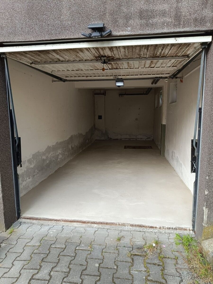Garáže, Jablonec nad Nisou, 468 04 - 2
