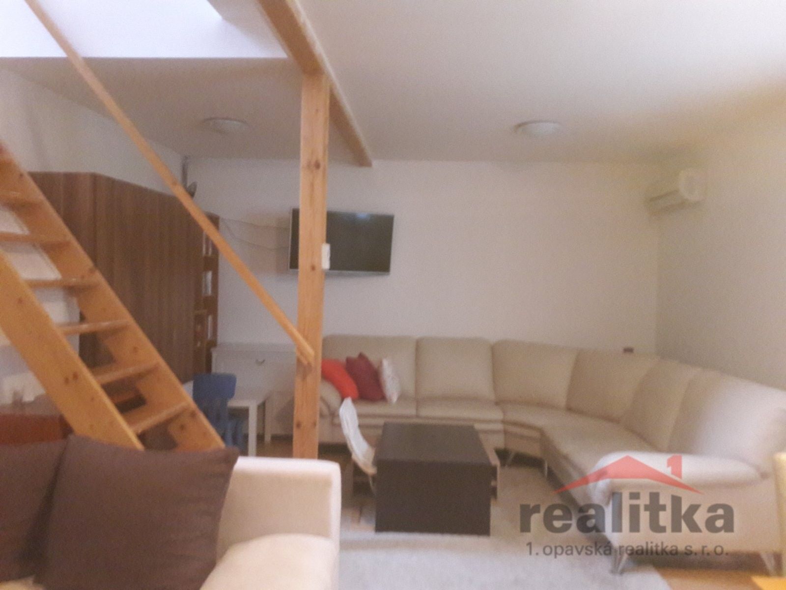 3+kk, P. Bezruče, Horní Benešov, 74 m² - 2
