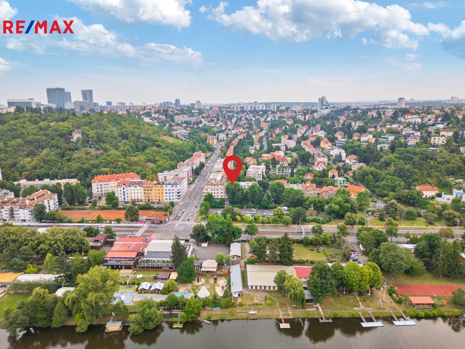 2+kk, Podolská, Praha, 44 m²