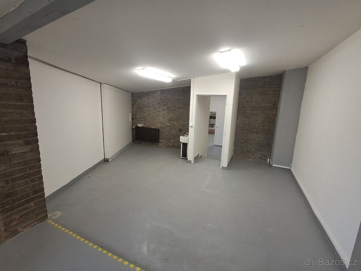 Pronájem obchodní prostory - Praha, 143 00