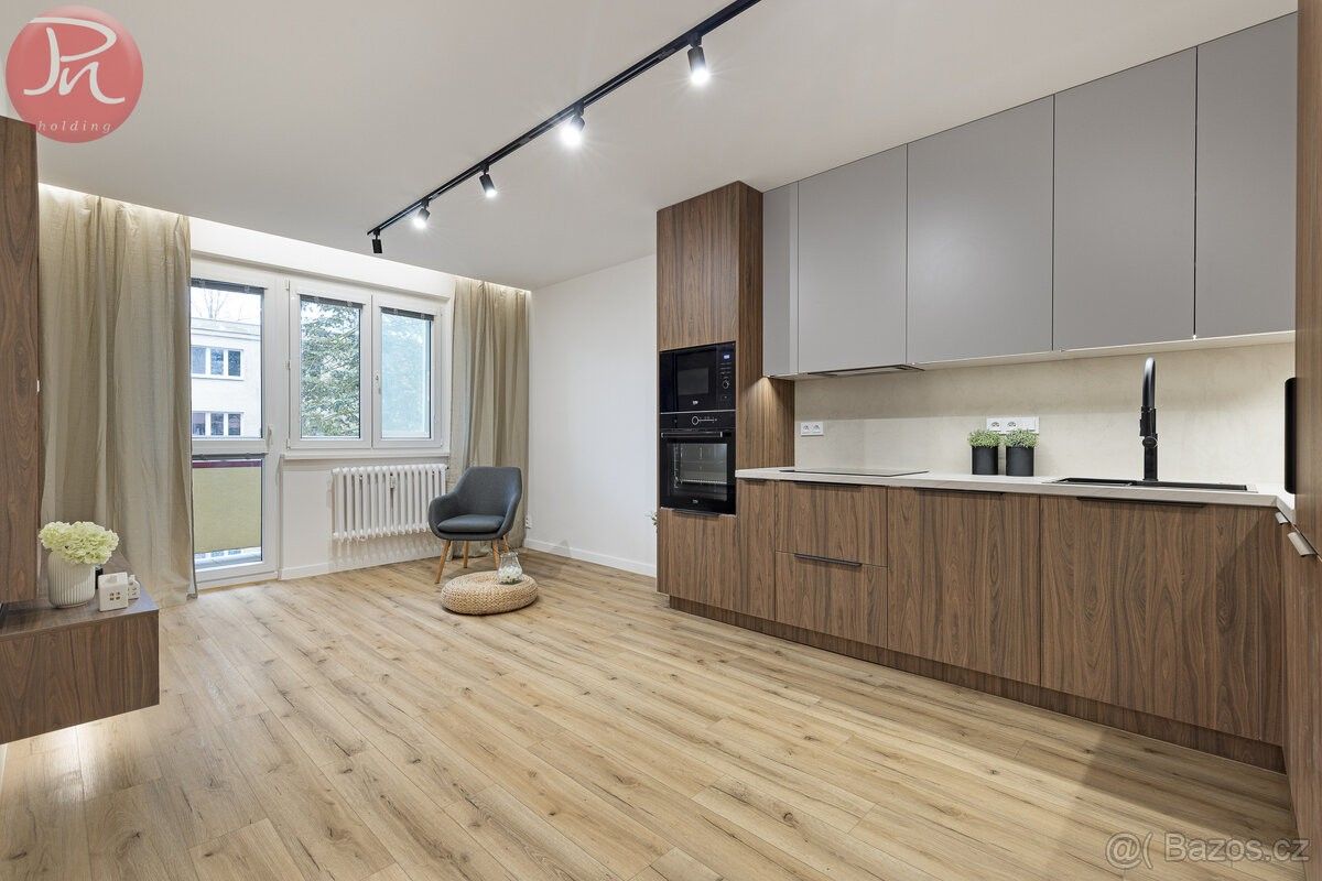 Byty, Ostrava, 700 30