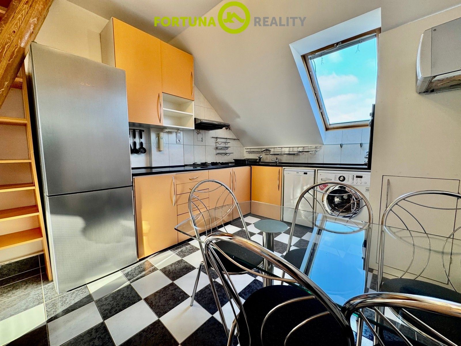 Prodej byt 4+1 - Korunní, Ostrava, 115 m²