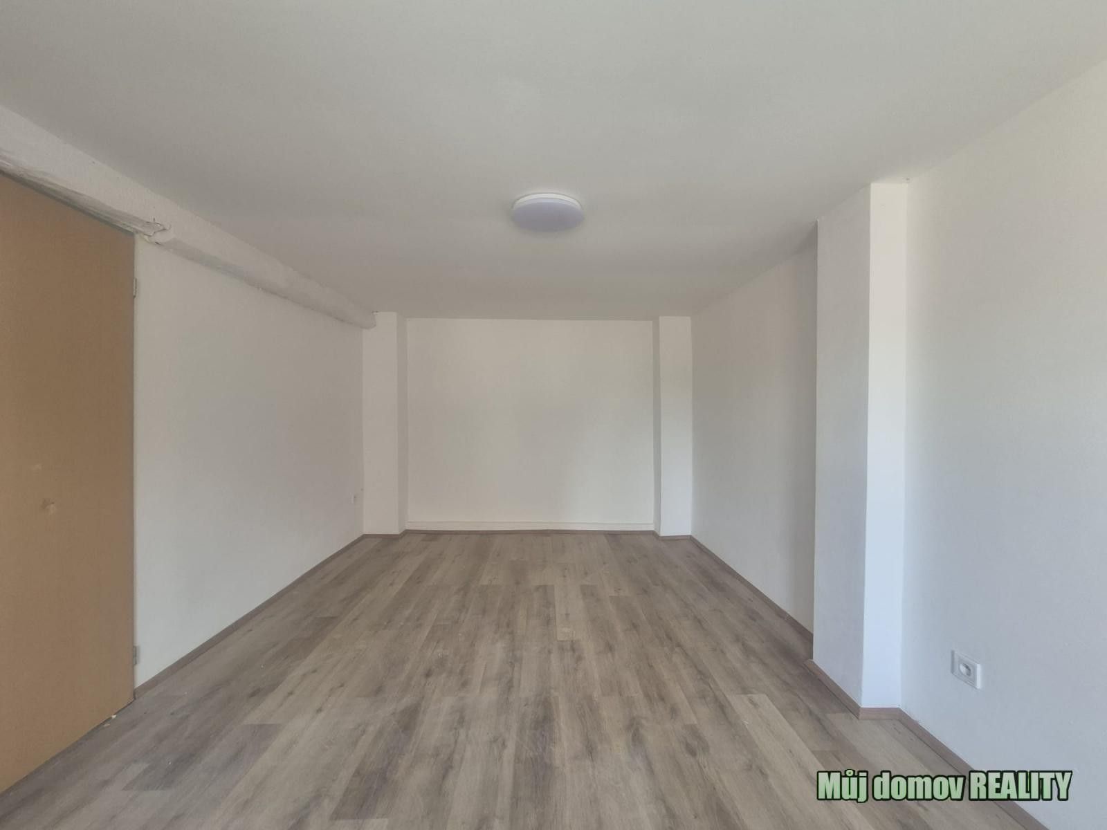 Pronájem byt 2+1 - Nad šejdrem, Praha, 45 m² - 2
